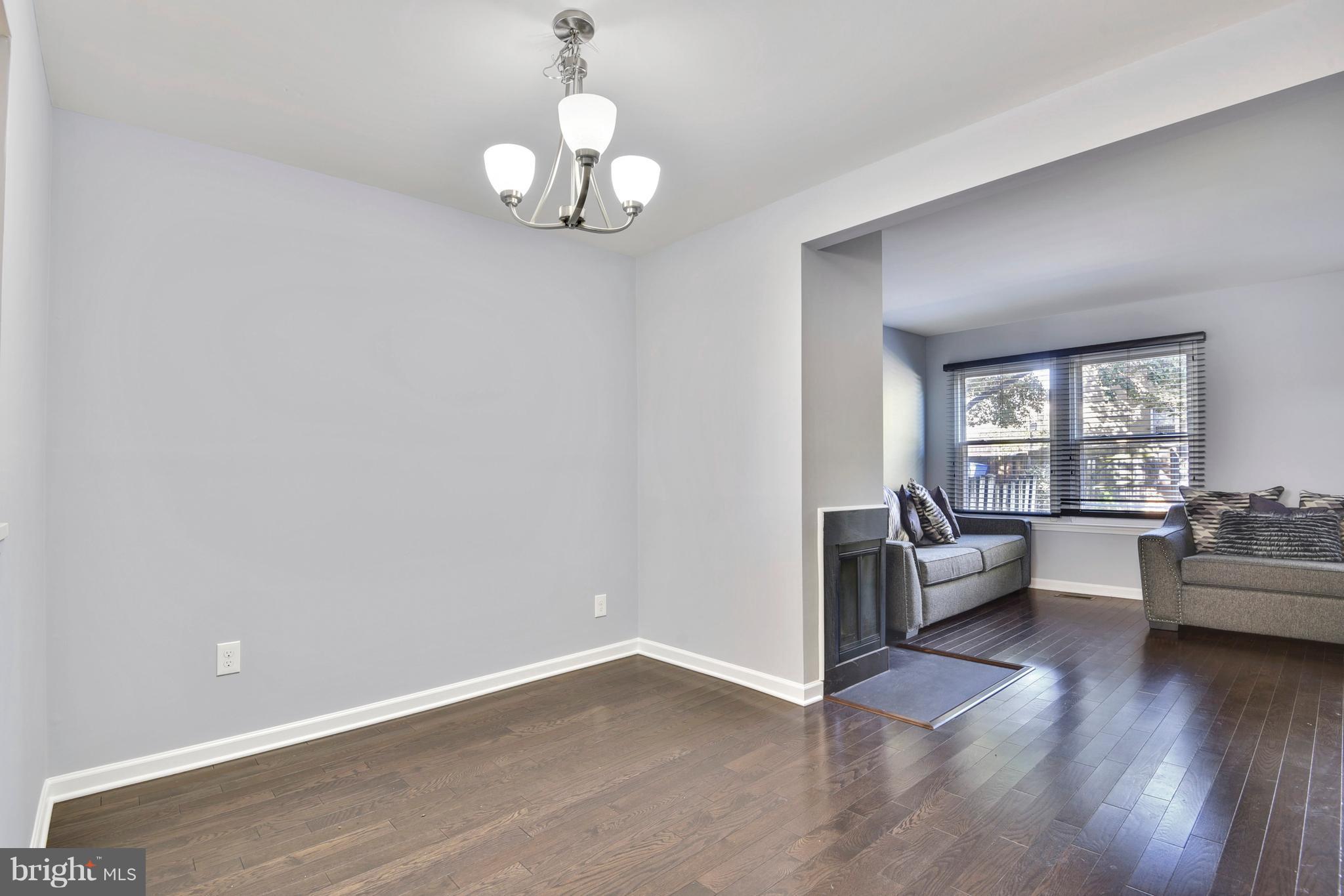 930 South Paca Street Baltimore, MD 21230 - Photo 9 of 29 Living Room