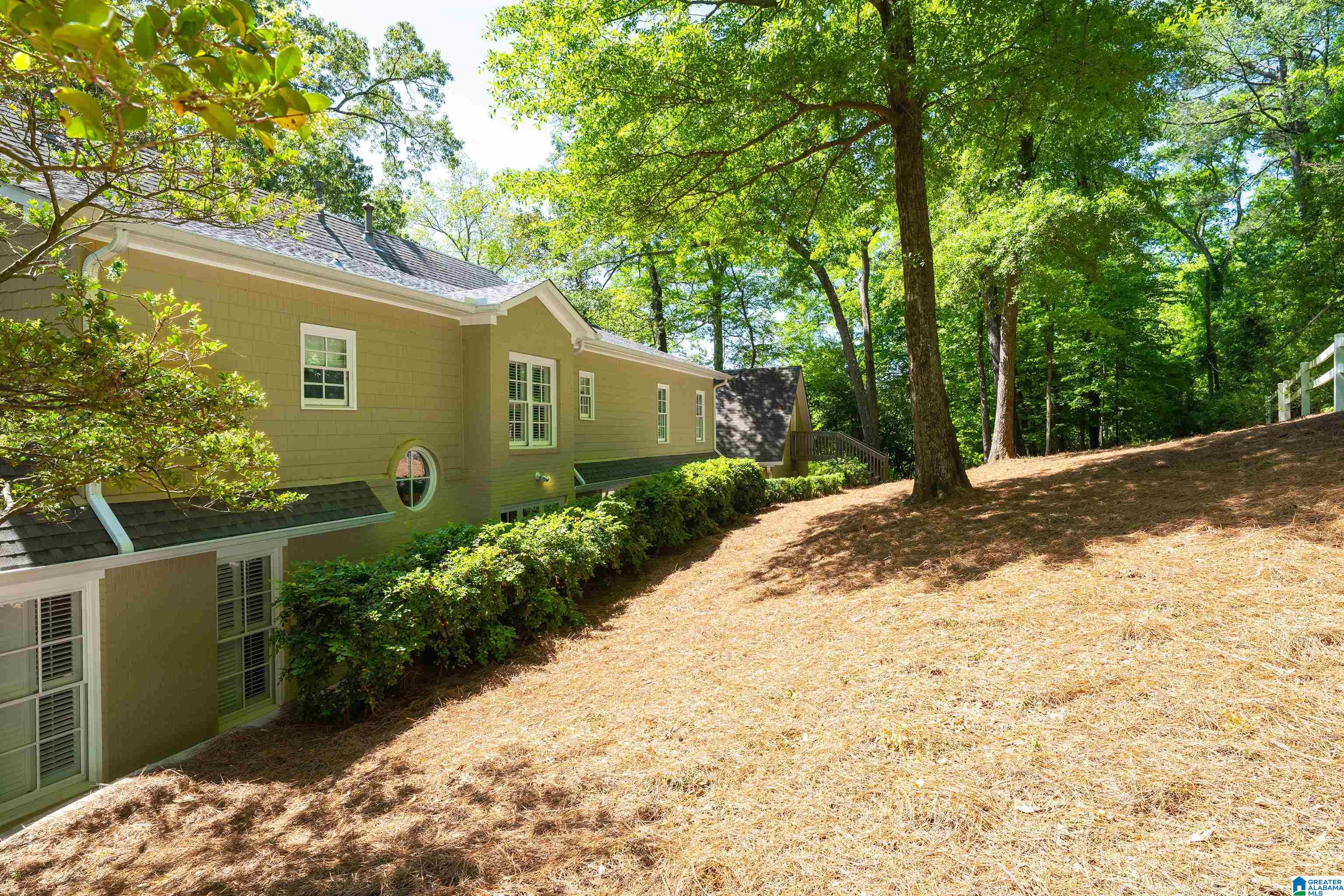 14 Woodhill Road Birmingham, AL 35213 - Photo 51 of 55
