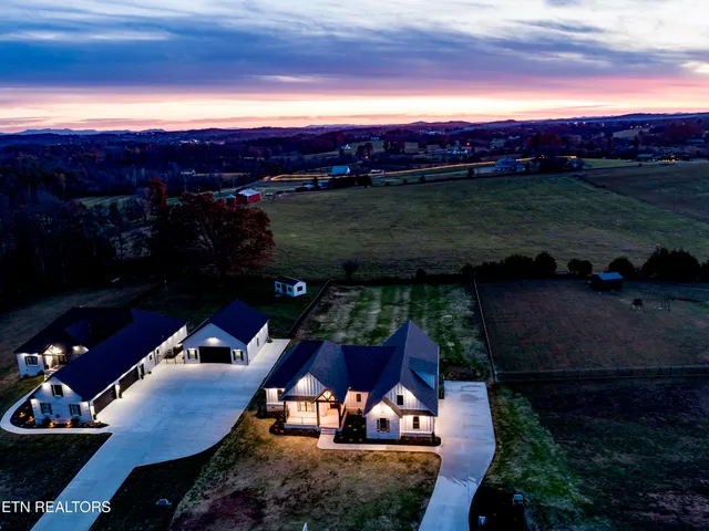 $969,900 | 927 Herbert Drive, Greenback, TN 37742