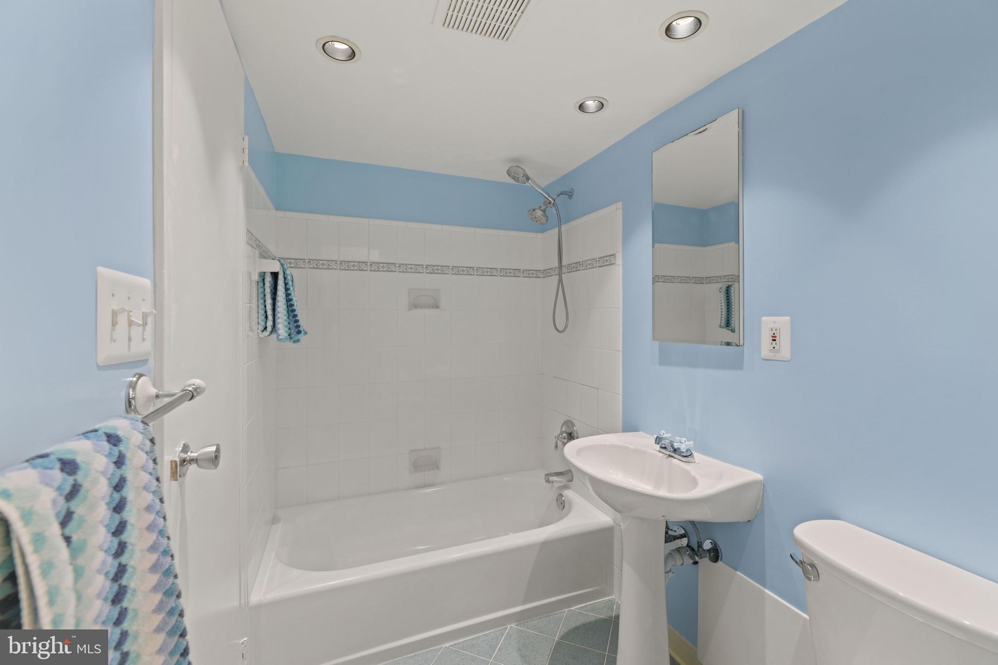 2326 Freetown Court, Unit 2B Reston, VA 20191 - Photo 18 of 21