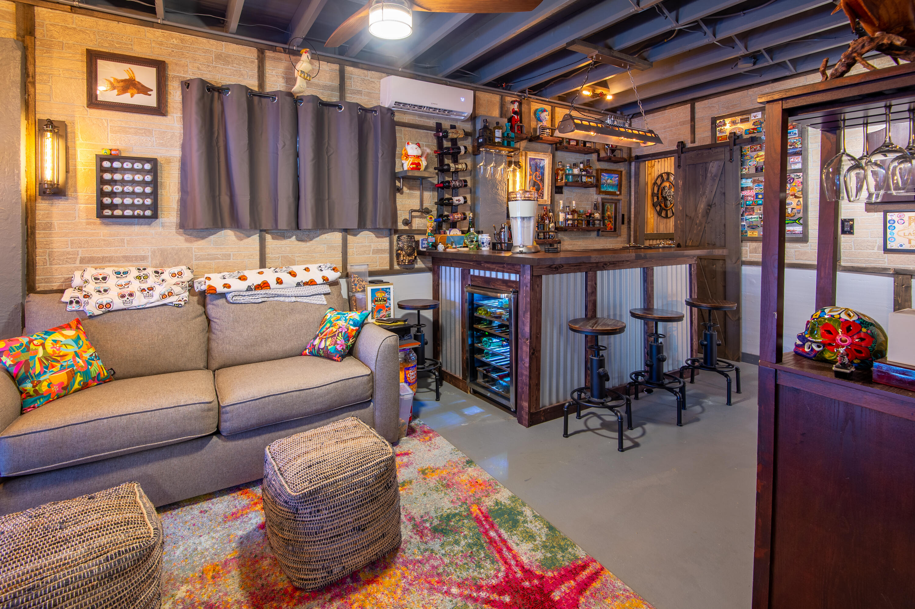 3923 Diane Road Big Pine Key, FL 33043 - Photo 19 of 33 Bar