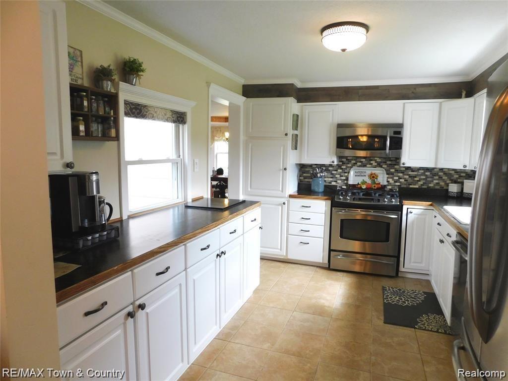 7471 Cook Road Swartz Creek, MI 48473 - Photo 21 of 40 21.jpg