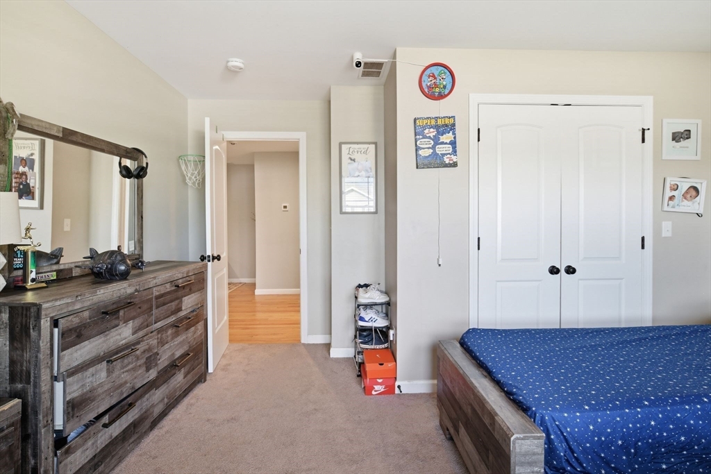 11 Elaine Circle Springfield, MA 01109 - Photo 32 of 39