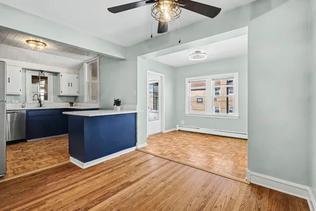 $2,000 | 6550 West Ebinger Drive, Unit 2, Niles, IL 60714