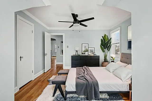 $2,000 | 6550 West Ebinger Drive, Unit 2, Niles, IL 60714