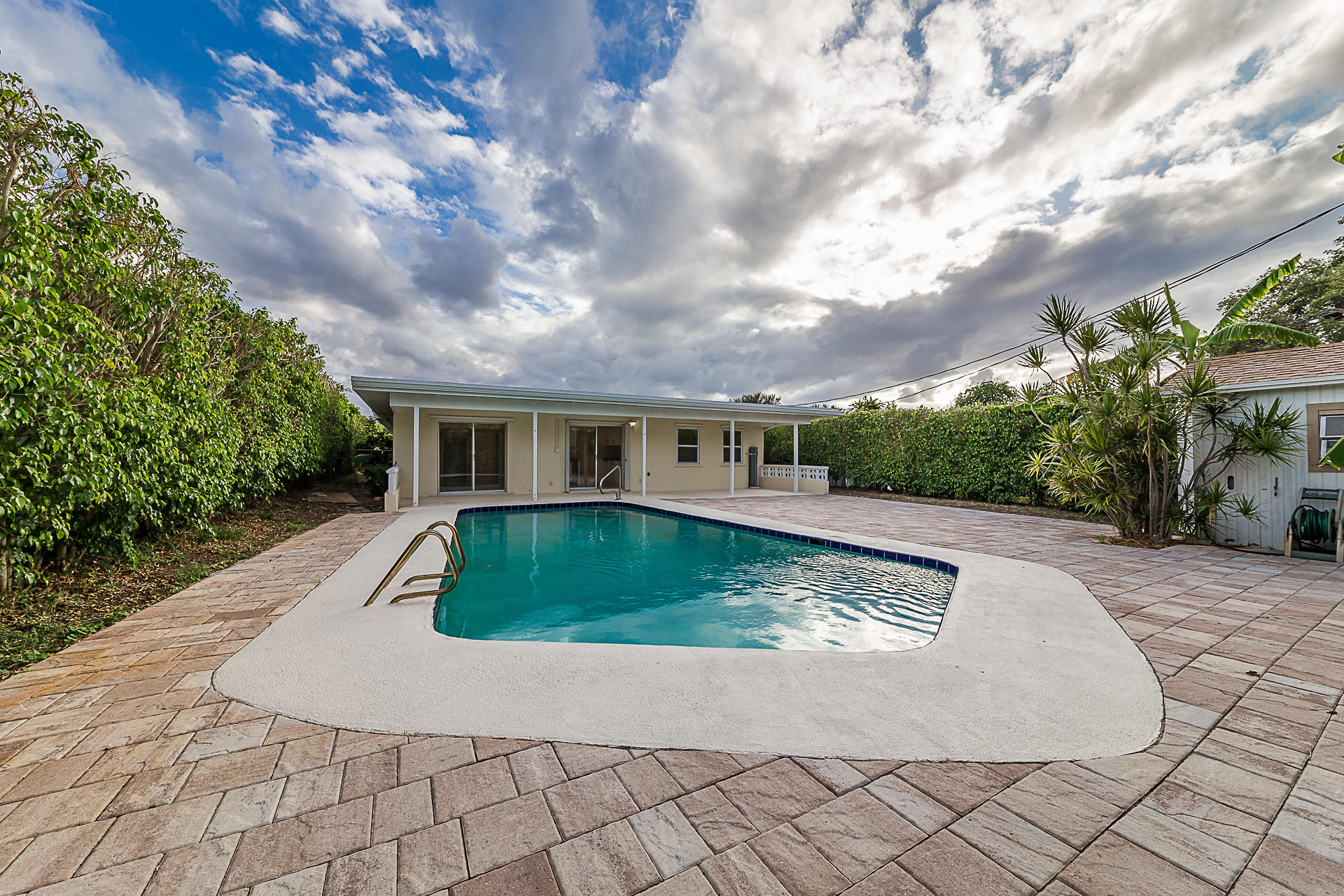 461 Southwest 2nd Street Boca Raton, FL 33432 - Photo 2 of 14 Back (2)