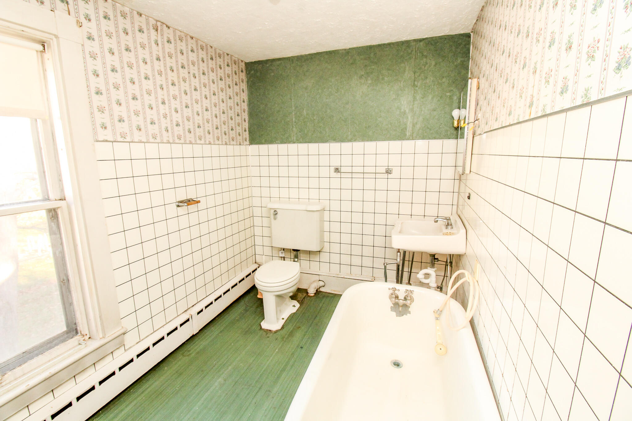 1327 State Street Bangor, ME 04401 - Photo 29 of 51 IMG_0056