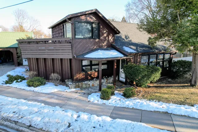 $224,900 | 135 Southwest Sw, Platteville, WI 53818