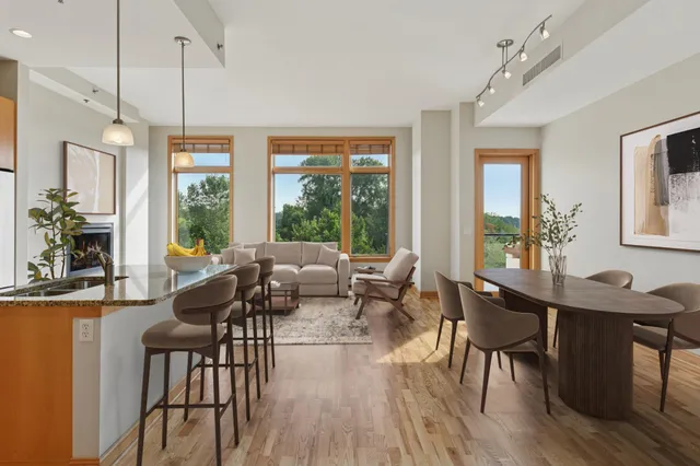 $555,000 | 4201 Sunset Drive, Unit N519, Spring Park, MN 55384