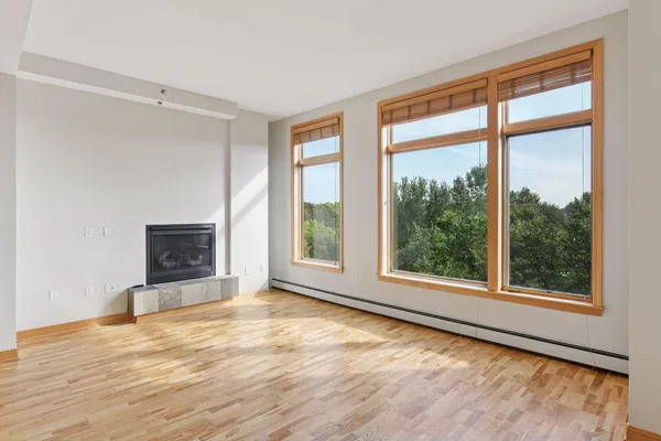 $555,000 | 4201 Sunset Drive, Unit N519, Spring Park, MN 55384