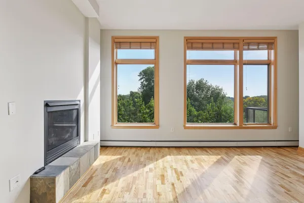 $555,000 | 4201 Sunset Drive, Unit N519, Spring Park, MN 55384