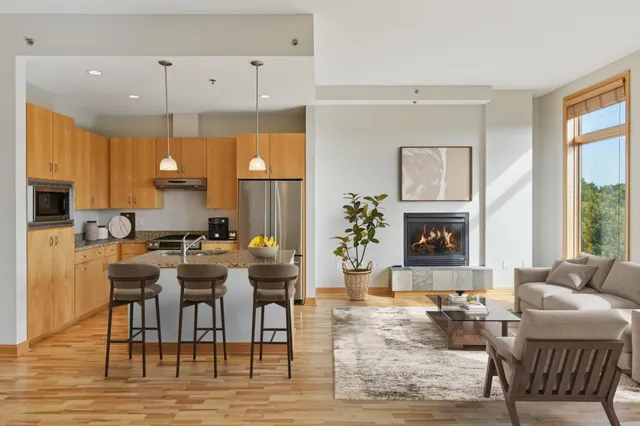 $555,000 | 4201 Sunset Drive, Unit N519, Spring Park, MN 55384