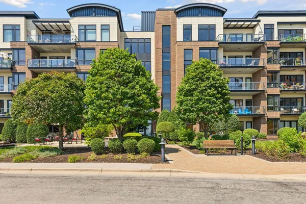 $555,000 | 4201 Sunset Drive, Unit N519, Spring Park, MN 55384