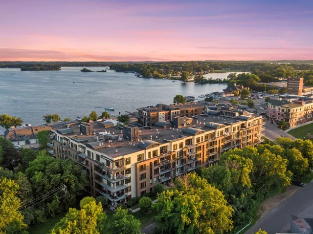 $555,000 | 4201 Sunset Drive, Unit N519, Spring Park, MN 55384