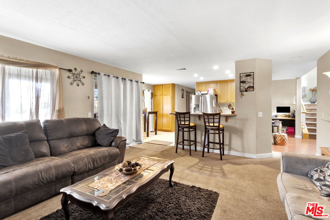 3369 Morning Glory Drive Rialto, CA 92377 - Photo 12 of 27