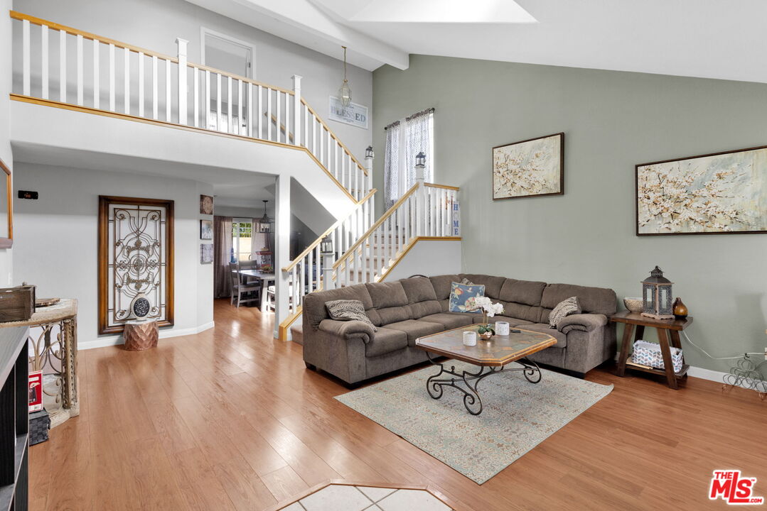 3369 Morning Glory Drive Rialto, CA 92377 - Photo 4 of 27