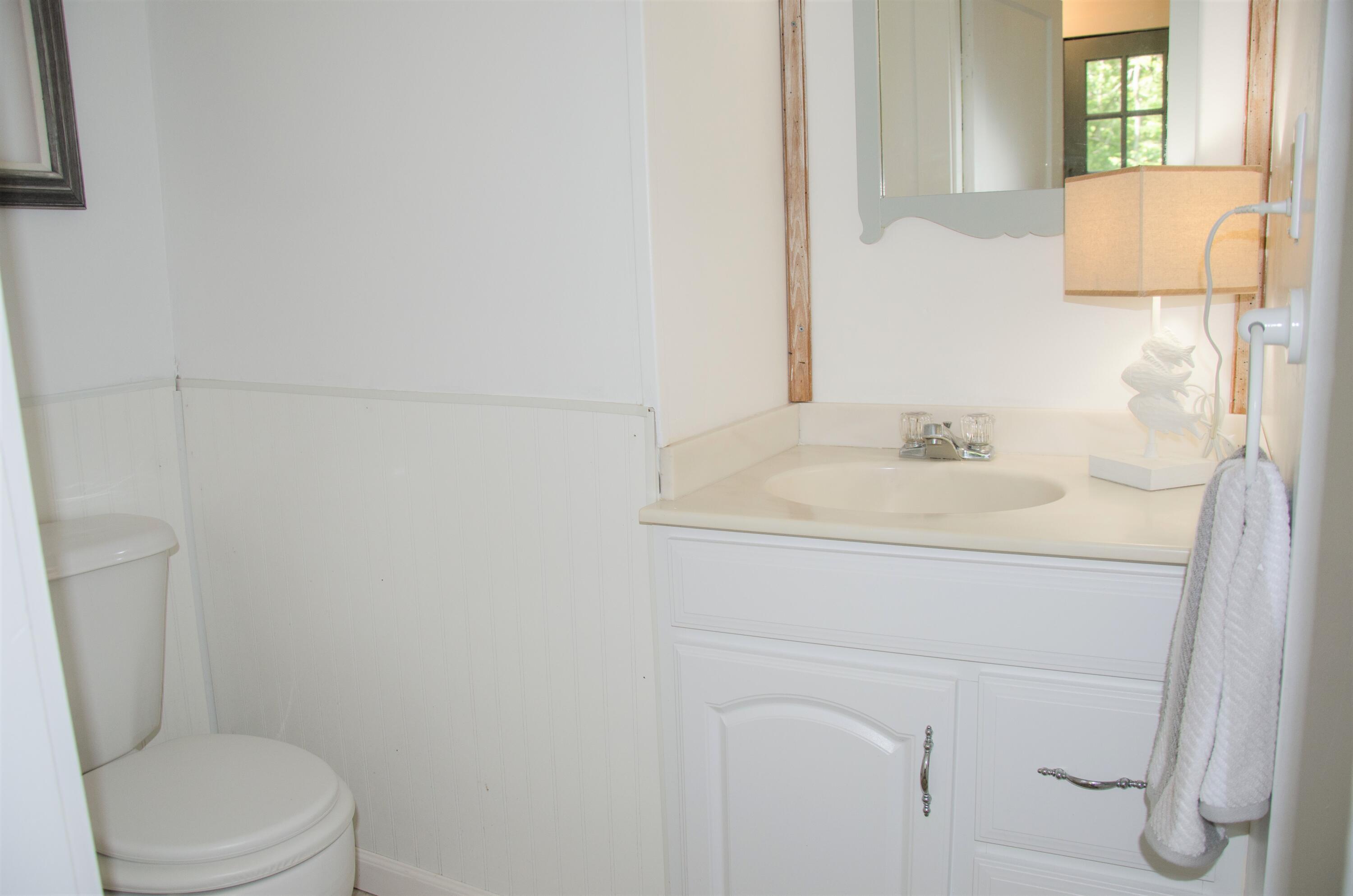 204 Lobster Cove Road Boothbay Harbor, ME 04538 - Photo 16 of 26 204 Lobster Cove-16