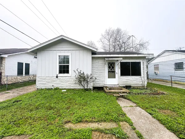 $155,000 | 7730 Jr Street, Houston, TX 77012