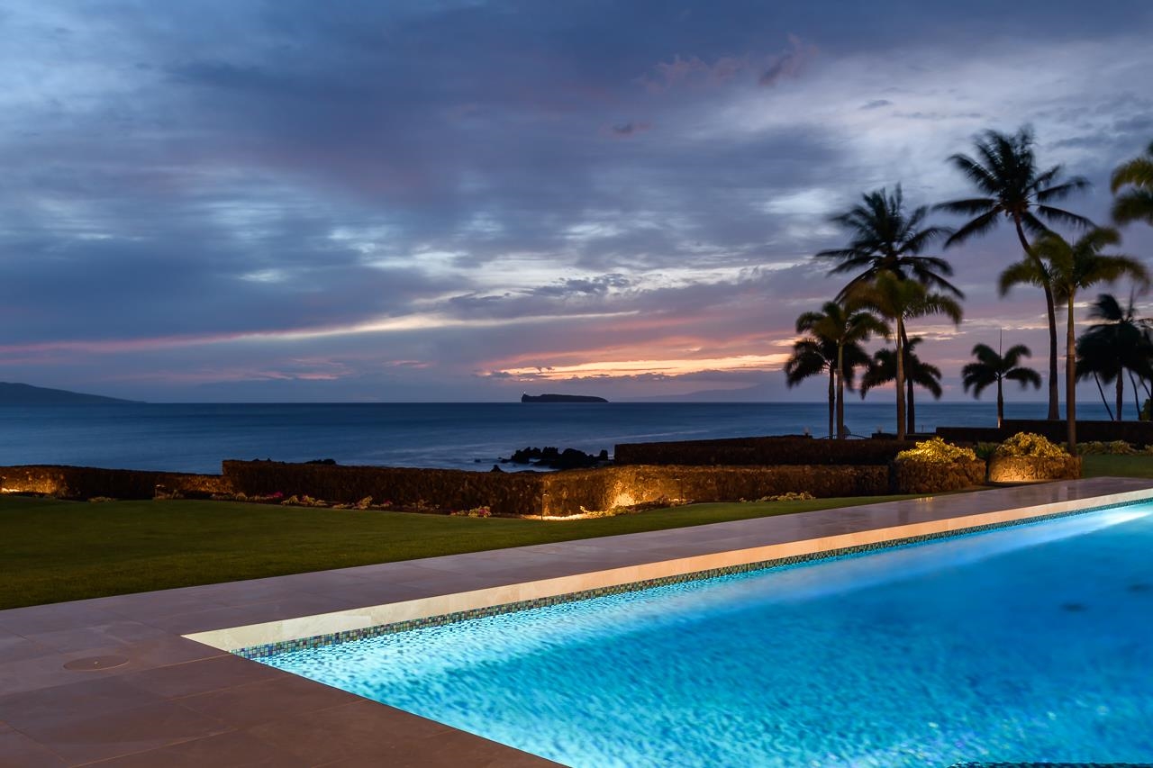 7595 Makena Road Kihei, HI 96753 - Photo 9 of 39 a view of swimming pool with sunset view