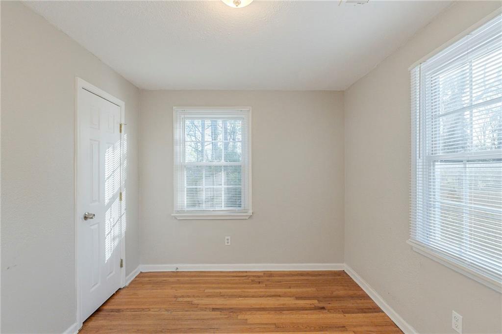 2070 Perkerson Road Southwest Atlanta, GA 30310 - Photo 11 of 22