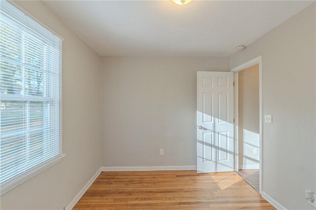 2070 Perkerson Road Southwest Atlanta, GA 30310 - Photo 12 of 22