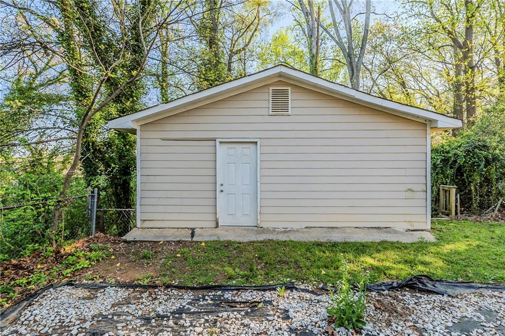 2070 Perkerson Road Southwest Atlanta, GA 30310 - Photo 19 of 22