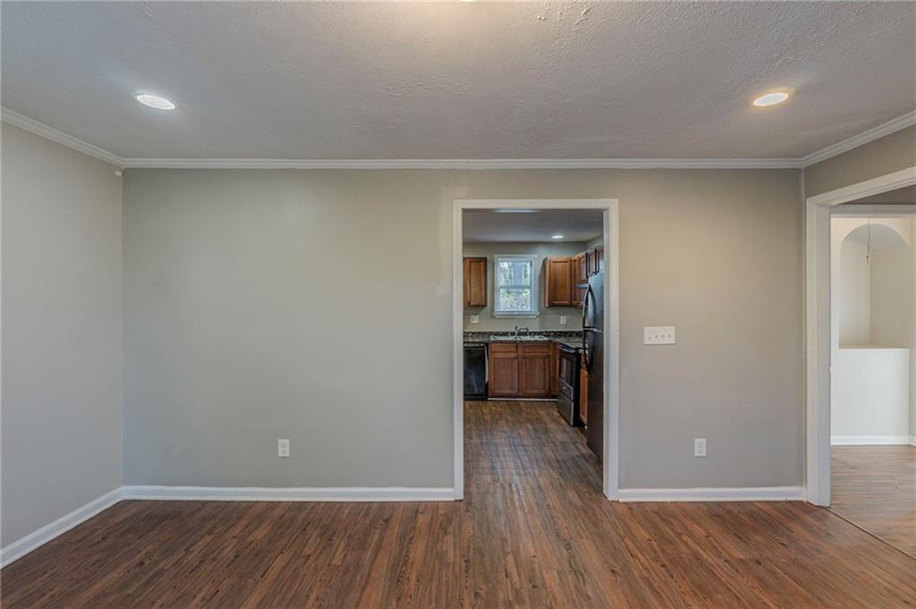 2070 Perkerson Road Southwest Atlanta, GA 30310 - Photo 3 of 22