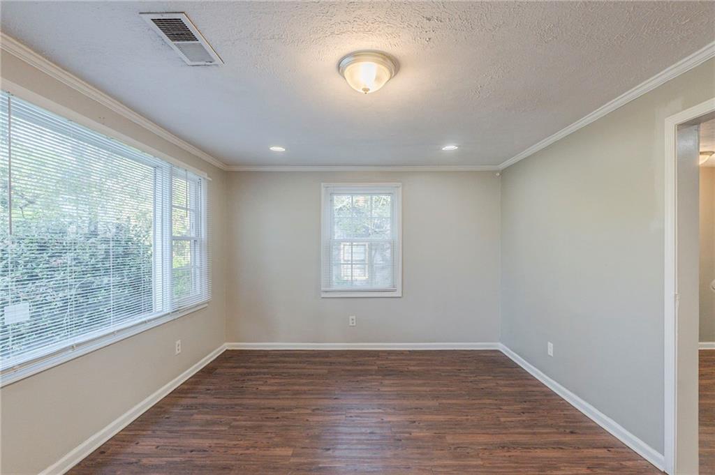 2070 Perkerson Road Southwest Atlanta, GA 30310 - Photo 4 of 22