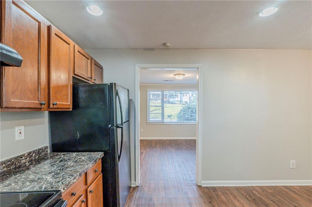 2070 Perkerson Road Southwest Atlanta, GA 30310 - Photo 7 of 22