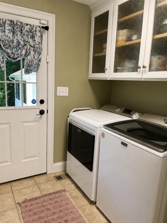 111 Springfield Street Wilbraham, MA 01095 - Photo 16 of 42