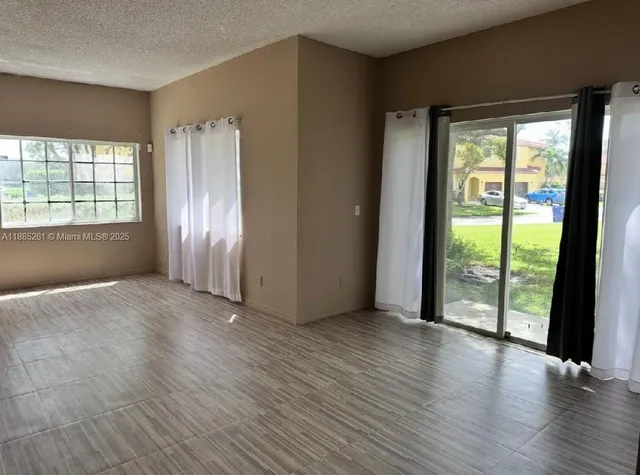 $424,900 | 10161 Southwest 21st Street, Miramar, FL 33025