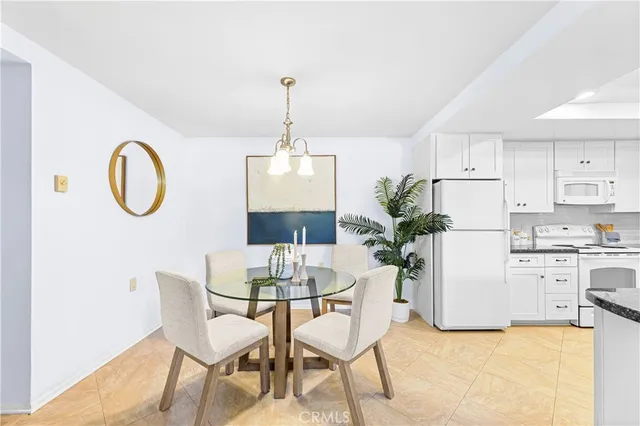 $435,000 | 841 Ronda Sevilla, Unit B, Laguna Woods, CA 92637