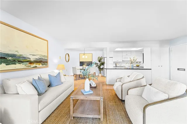 $435,000 | 841 Ronda Sevilla, Unit B, Laguna Woods, CA 92637