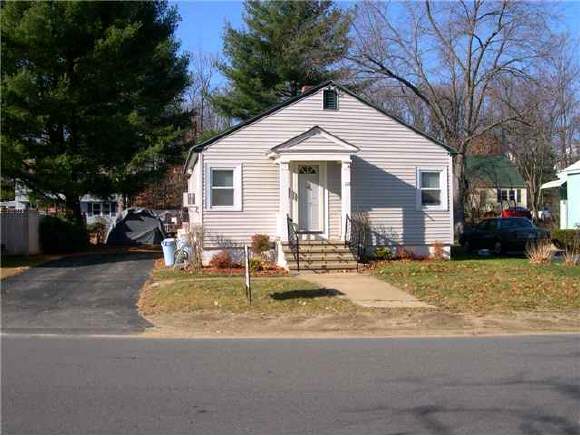 111 Rochelle Avenue Manchester, NH 03102 - Photo 1 of 1 Gallery Image 1