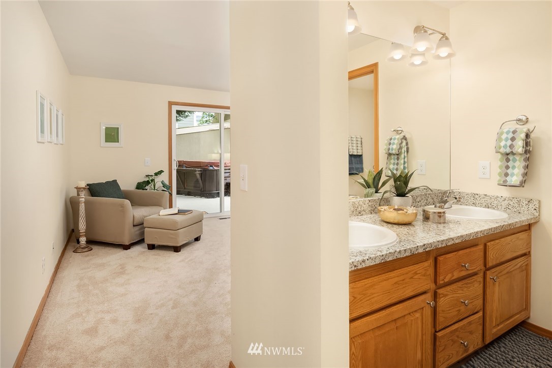 24208 Meridian Avenue South Bothell, WA 98021 - Photo 22 of 31