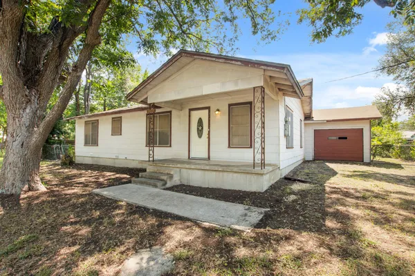 $200,000 | 1007 Kimbro Street, Taylor, TX 76574