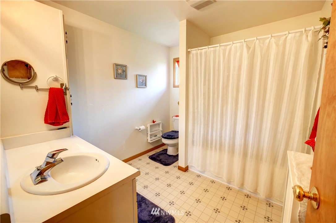 6 Pineview Road Winthrop, WA 98862 - Photo 23 of 40 Gallery Image 23