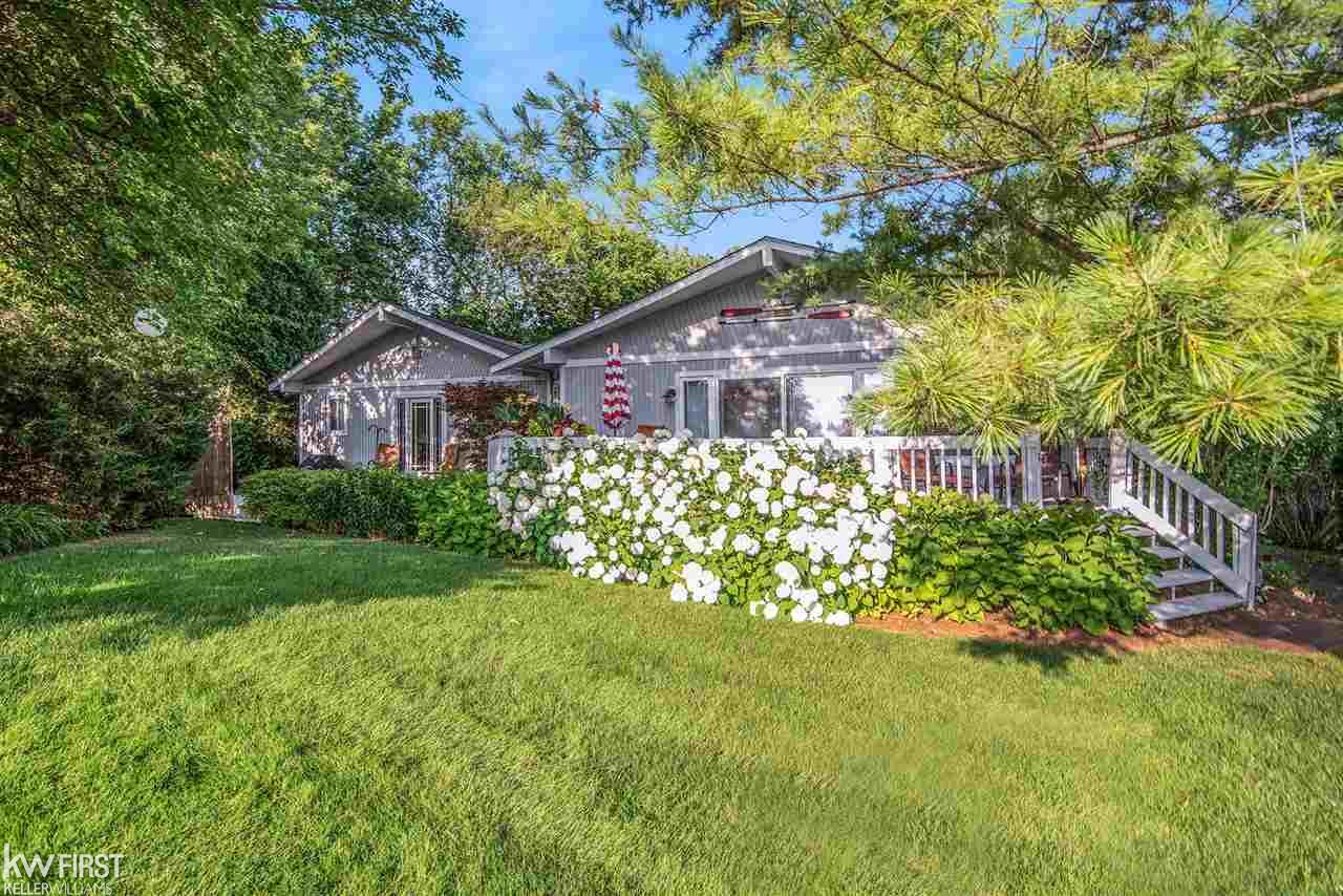 13529 Torrey Road Fenton, MI 48430 - Photo 35 of 40 50082008-34.JPG
