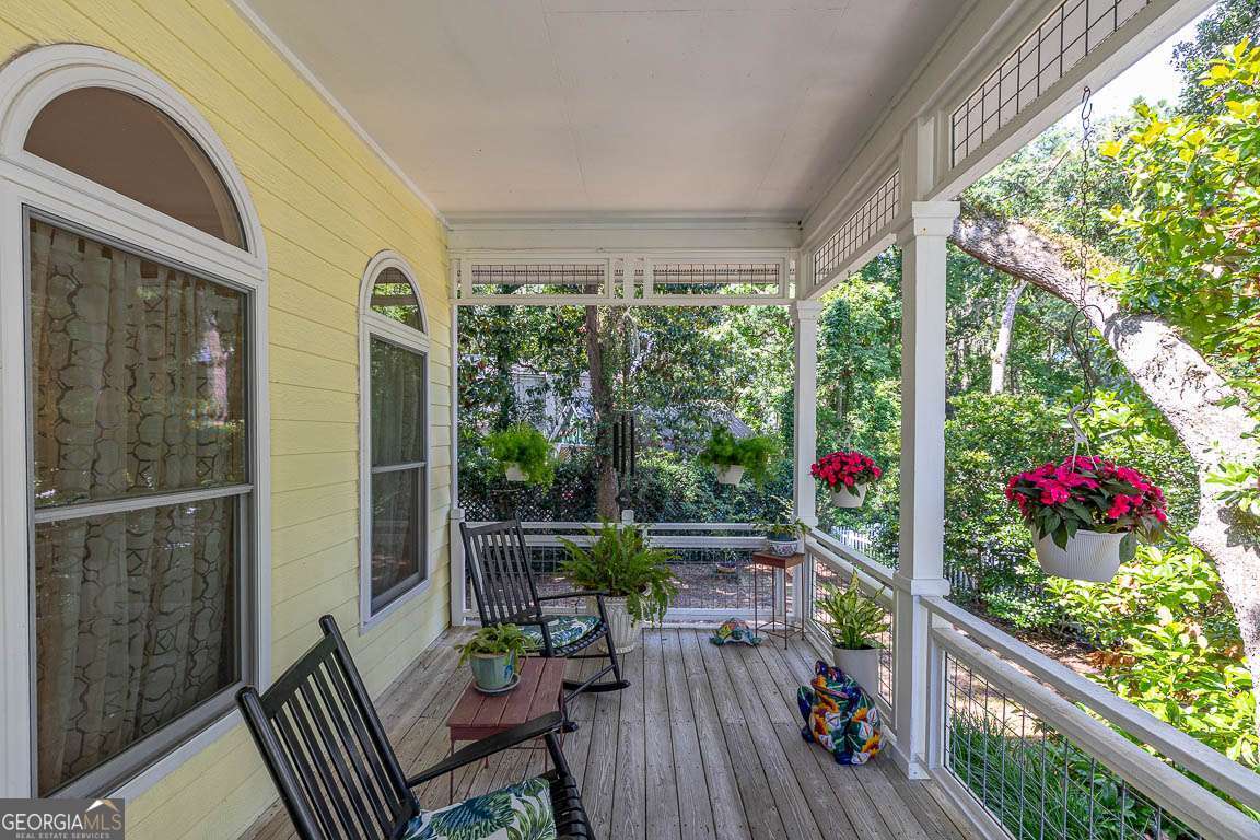 118 Grand Oaks Lane St. Simons, GA 31522 - Photo 2 of 30