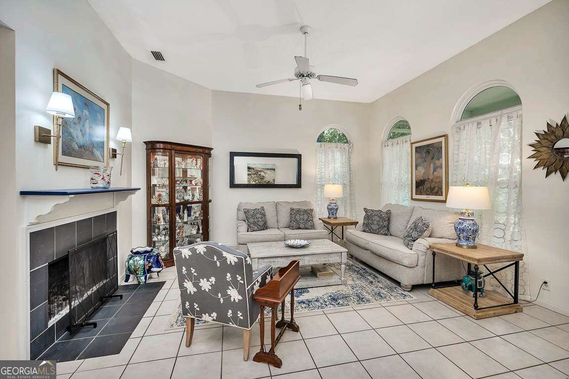 118 Grand Oaks Lane St. Simons, GA 31522 - Photo 4 of 30