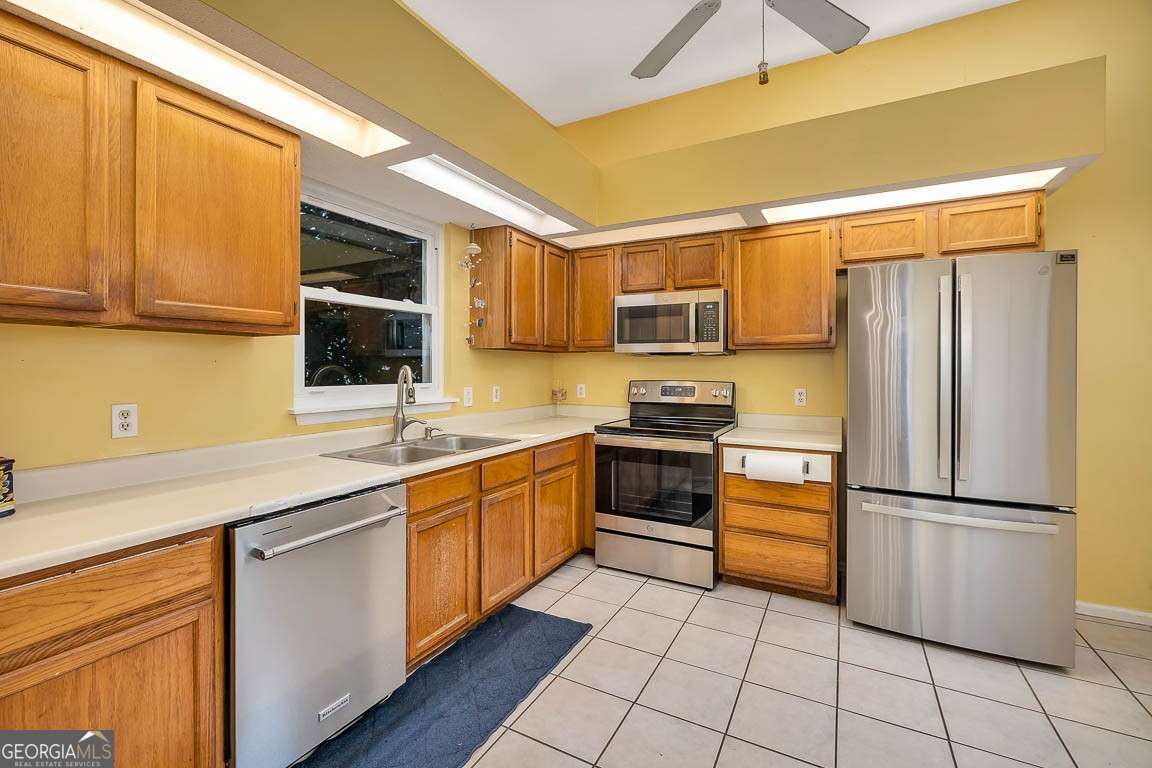 118 Grand Oaks Lane St. Simons, GA 31522 - Photo 10 of 30