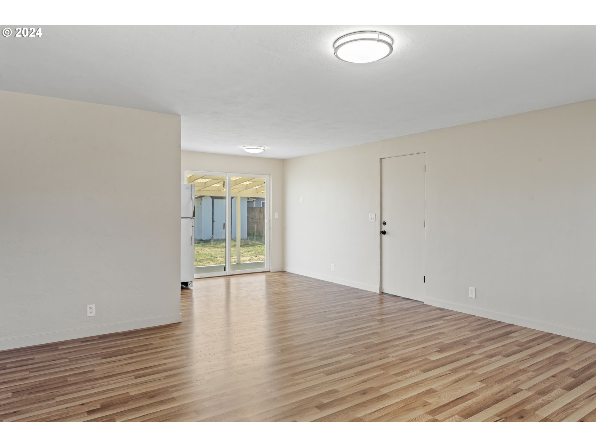 970 Longridge Drive Springfield, OR 97478 - Photo 5 of 41 Gallery Image 5