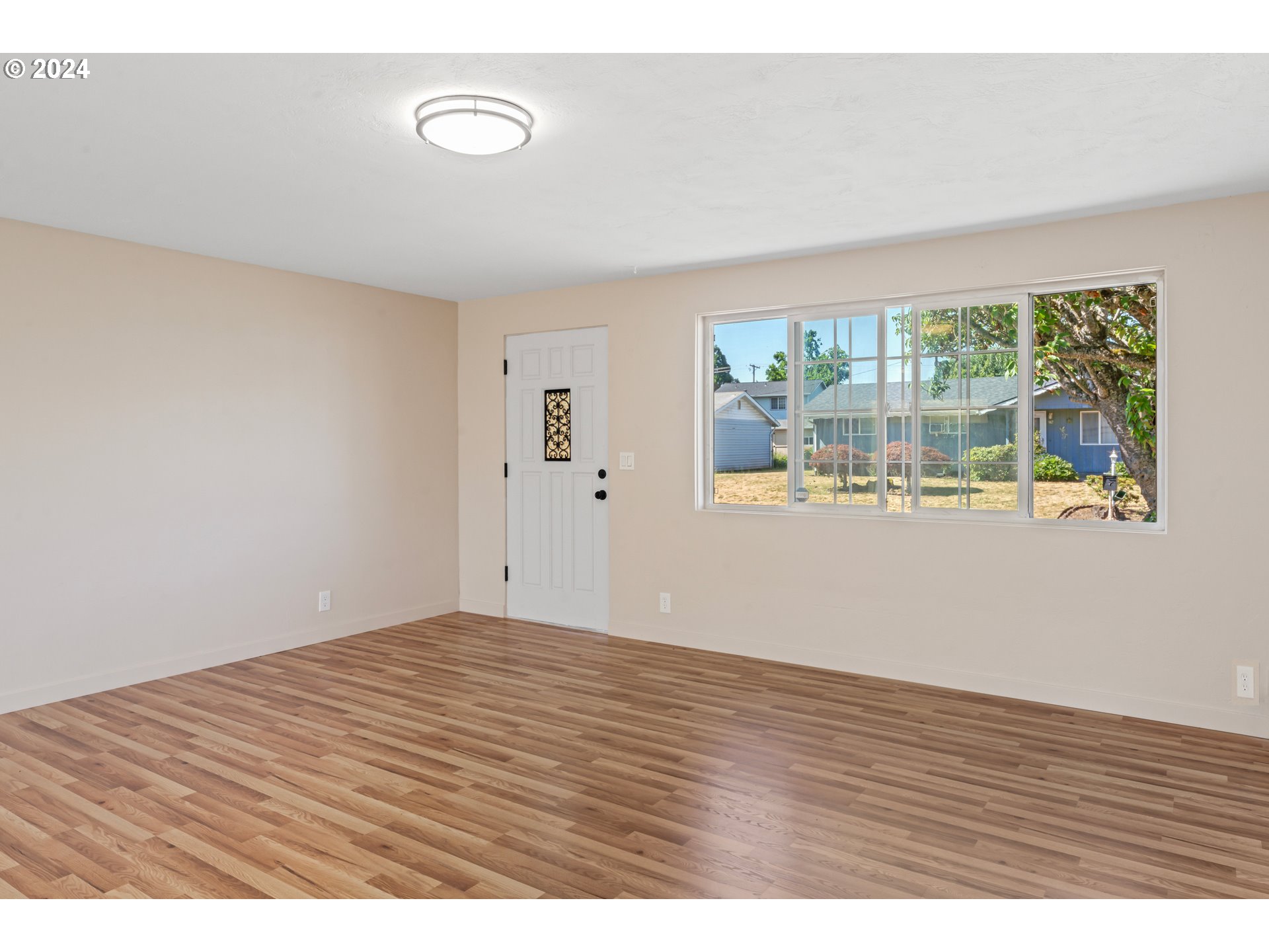 970 Longridge Drive Springfield, OR 97478 - Photo 6 of 41 Gallery Image 6