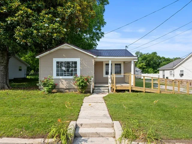 $173,000 | 313 Tennessee Avenue South, Cowan, TN 37318