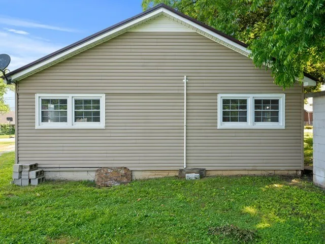 $173,000 | 313 Tennessee Avenue South, Cowan, TN 37318