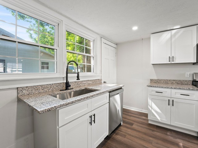 313 Tennessee Avenue South Cowan, TN 37318 - Photo 9 of 26