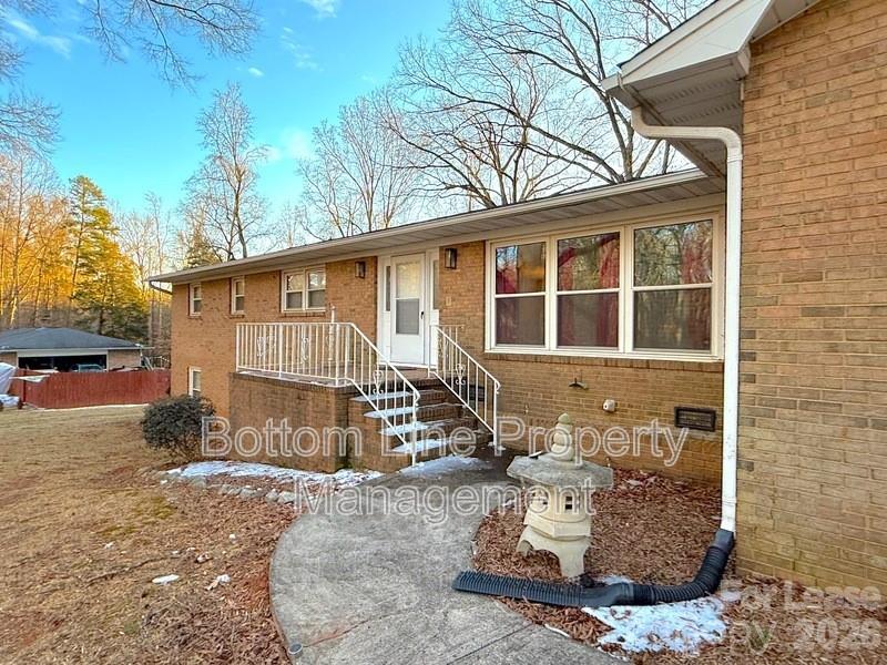 9419 Brenda Ann Road Charlotte, NC 28214 - Photo 2 of 22