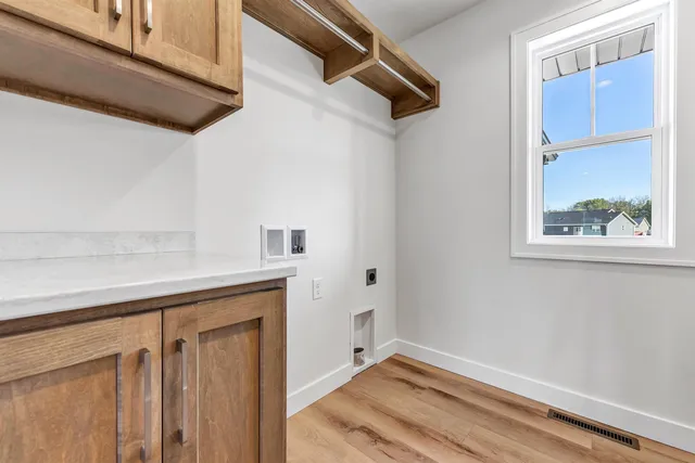 $599,900 | 2521 Beasle Court, De Pere, WI 54115