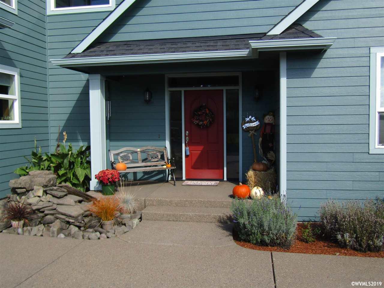 6607 Hazelgreen Road Northeast Salem, OR 97305 - Photo 2 of 41