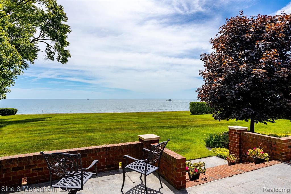 1020 Lake Shore Road Grosse Pointe Shores, MI 48236 - Photo 4 of 94